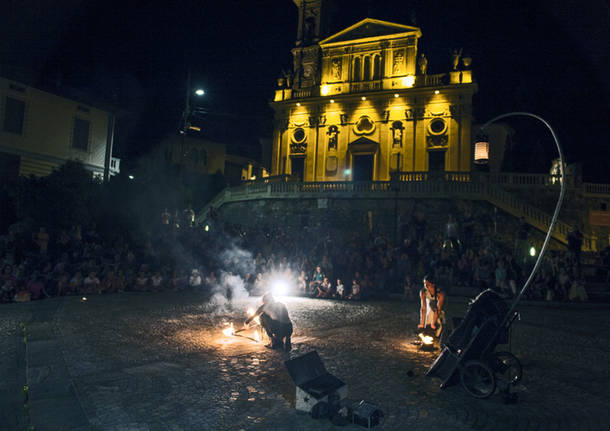 La magia del fuoco a Porto Ceresio