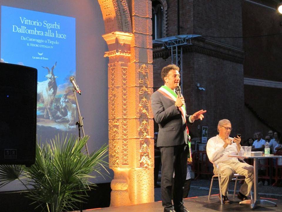 Sgarbi in missione sul Lago Maggiore