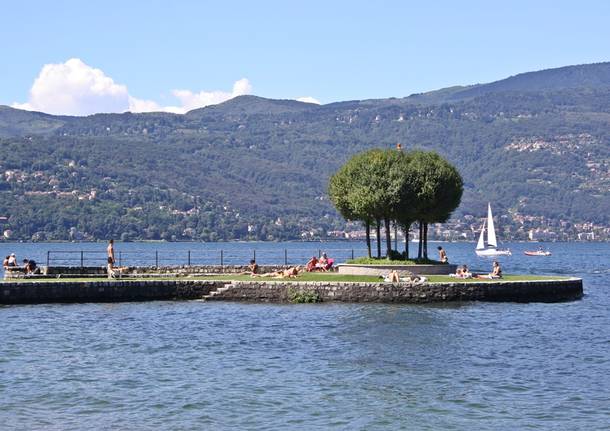 spiaggia cerro laveno