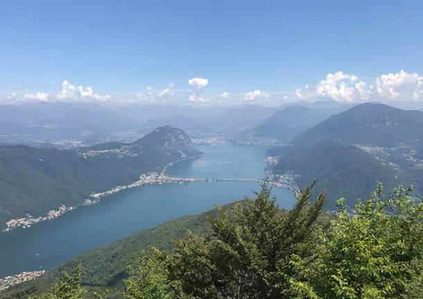 Il quarto giorno del tour Monte san Giorgio è in Svizzera