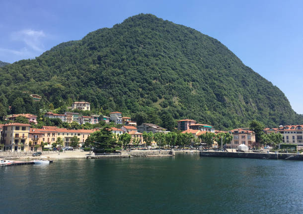 Un giro in battello sul Lago Maggiore