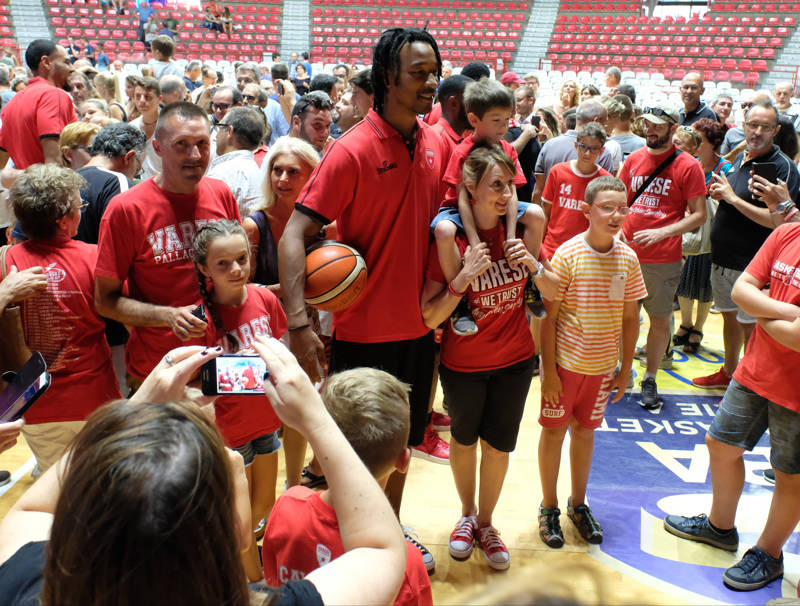 basket presentazione pallacanestro varese 2017