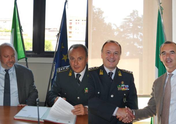 foto guardia di finanza università