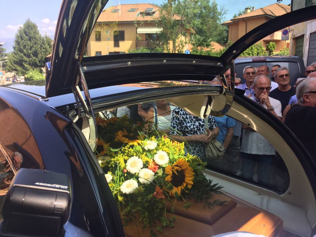 I funerali di Nanni Svampa