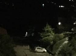 La croce illuminata del Sacro Monte