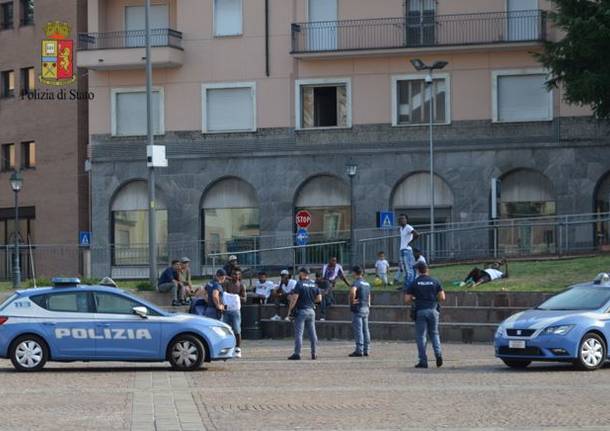 polizia piazza repubblica carrefour