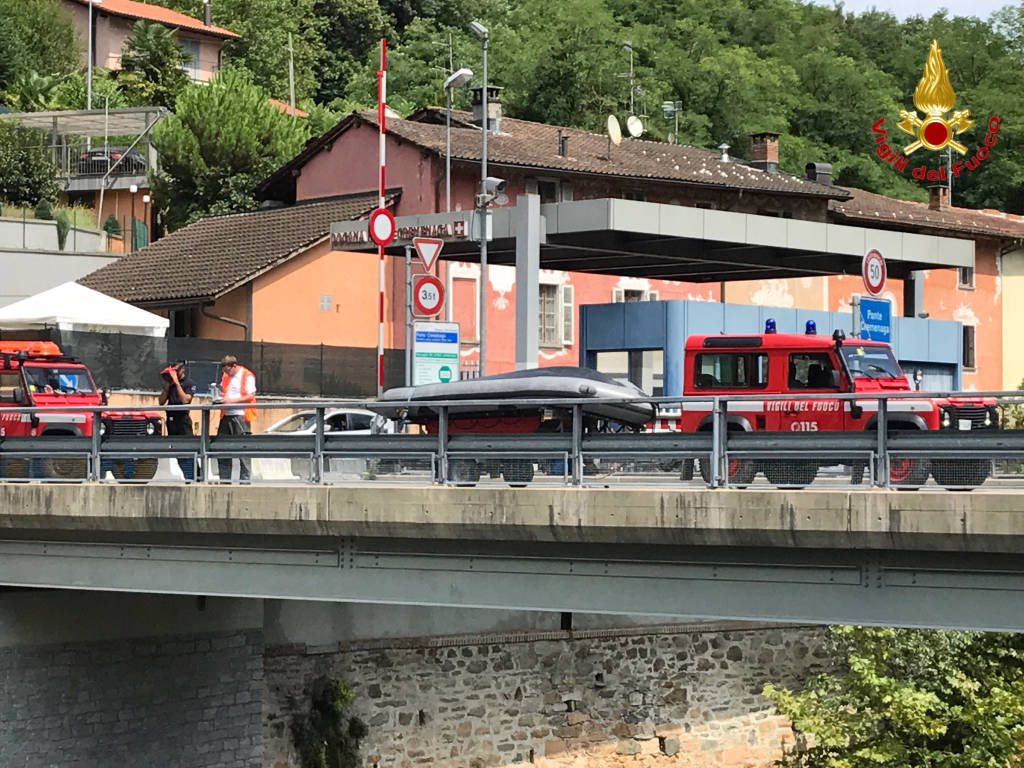 Trovato senza vita il corpo dell'uomo dispero sul Tresa