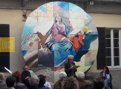 La musica al servizio delle parole. Sabato 16 settembre nello spazio museale della parrocchia ,in via Poscastello 9 a Gallarate, ha avuto luogo la lettura di poesie a cura di Annita Di Mineo e Gabriella Nerini della rassegna “Poesi