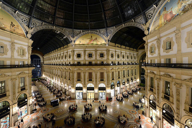 La cena per il 150° della galleria