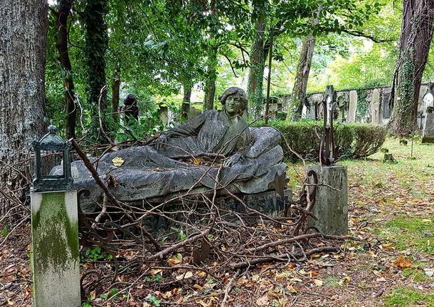 Il cimitero Vecchio di Viggiù