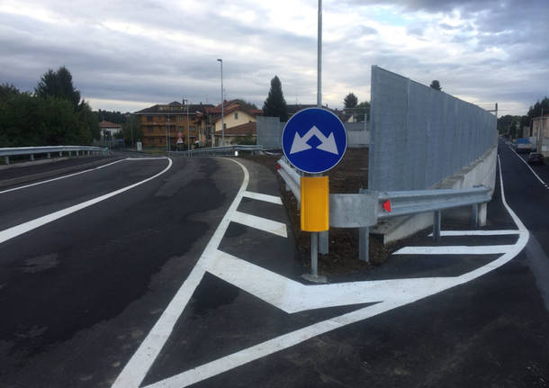 Induno Olona: aperto il ponte sulla ferrovia