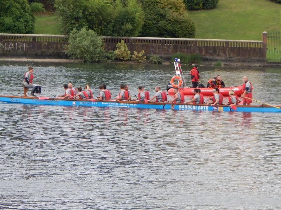 La gara di Dragon Boat a Sesto Calende