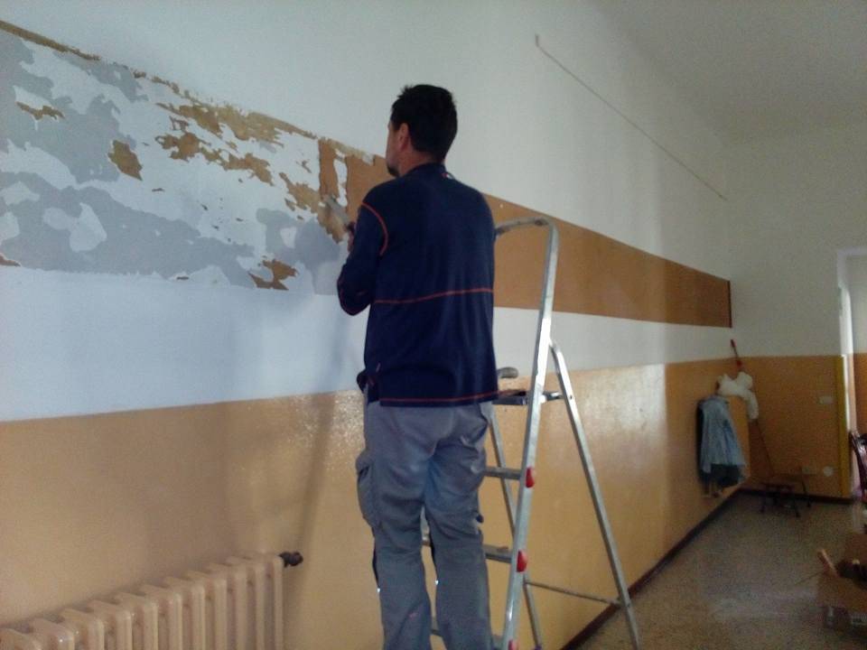 La scuola Pascoli di Comerio si rifà il look