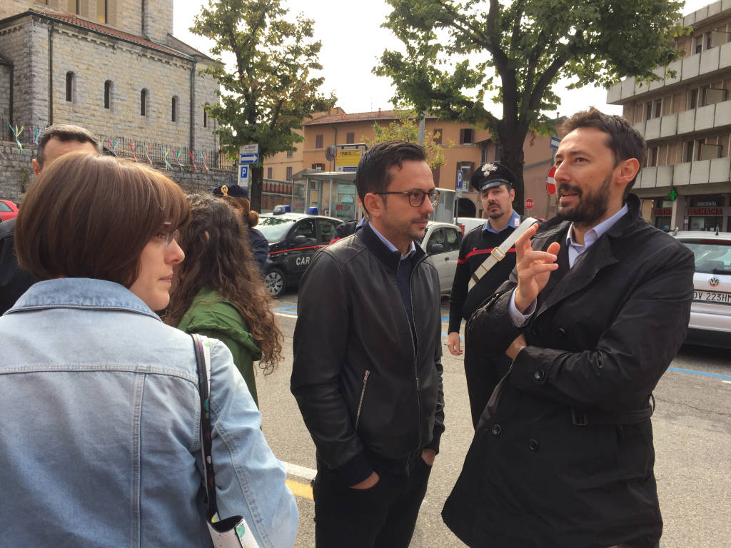 Presidio dei laboratori del Del Ponte contro il nuovo piano sosta