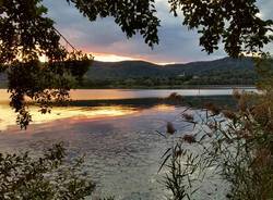 Tramonto al lago di Comabbio