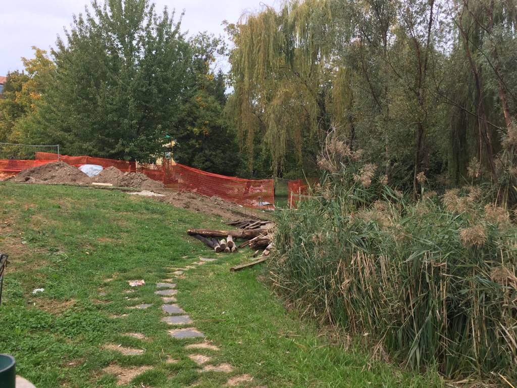 Cantiere alla media Vidoletti di Varese