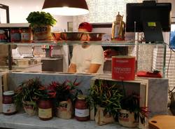 La nuova food court del centro commerciale Campo dei Fiori