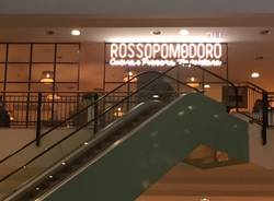 La nuova food court del centro commerciale Campo dei Fiori