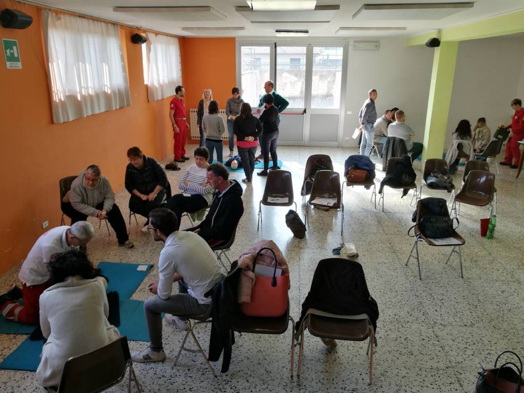 Come si usa il defibrillatore