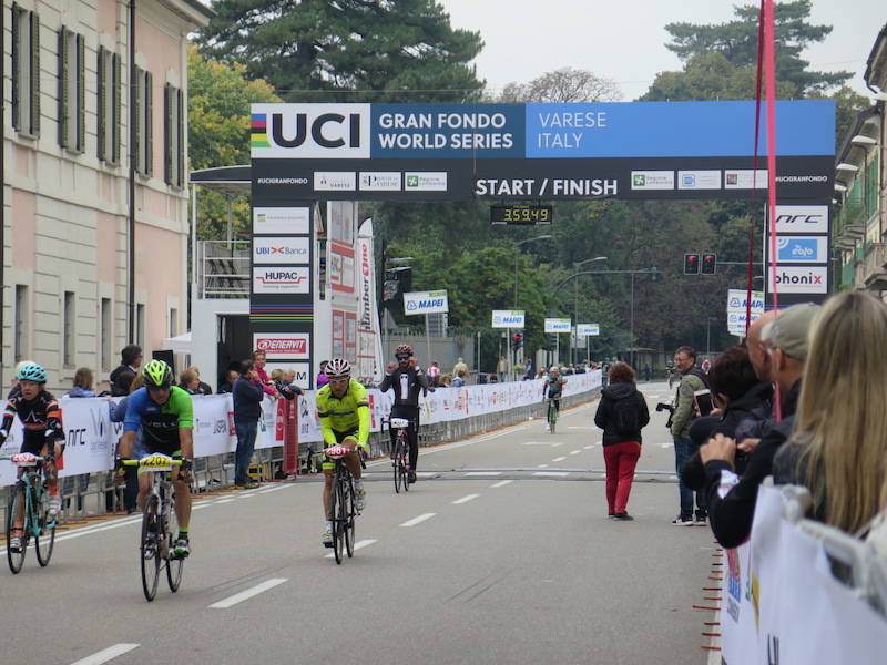 Granfondo Tre Valli Varesine traguardo 2017