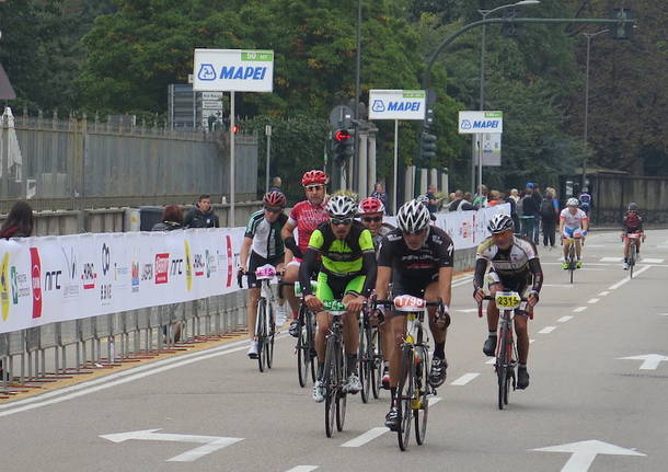 Granfondo Tre Valli Varesine traguardo 2017