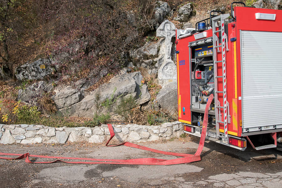 Incendio al Campo dei Fiori, le immagini di lunedì 30 ottobre