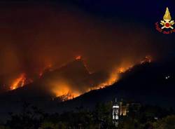 Incendio Campo dei fiori, la notte dei vigili del fuoco, 30 ottobre