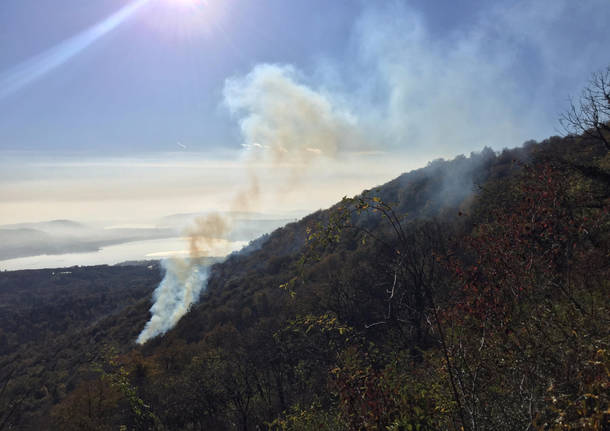 Al Campo dei Fiori tornano le fiamme