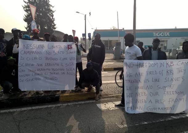 Protesta profughi Kb Gallarate