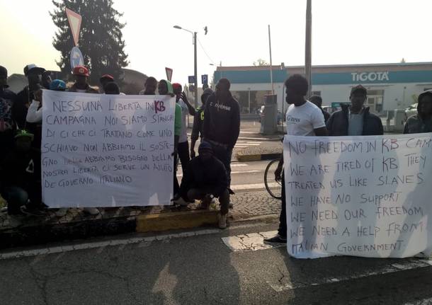 Protesta profughi Kb Gallarate