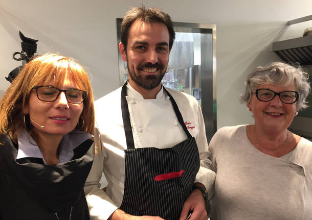 Spezie e erbe in cucina nel corso tigros