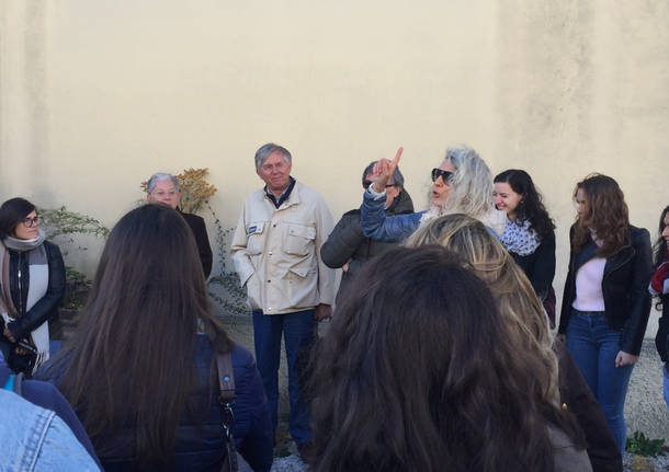 Studenti in Aermacchi per farla rivivere