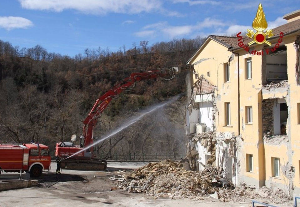 Terremoto a Rieti, le immagini dei Vigili del Fuoco