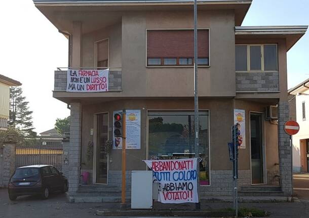 Farmacia chiusa, (pochi) Olcellesi in piazza