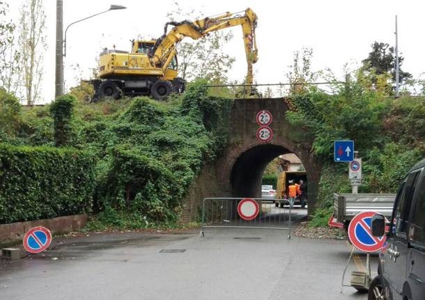 Parte la demolizione dei ponti ma la soprintendenza la blocca