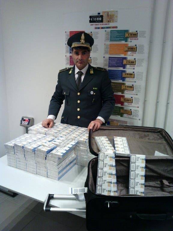 Guardia di Finanza Varese - Operazione Smoking sky