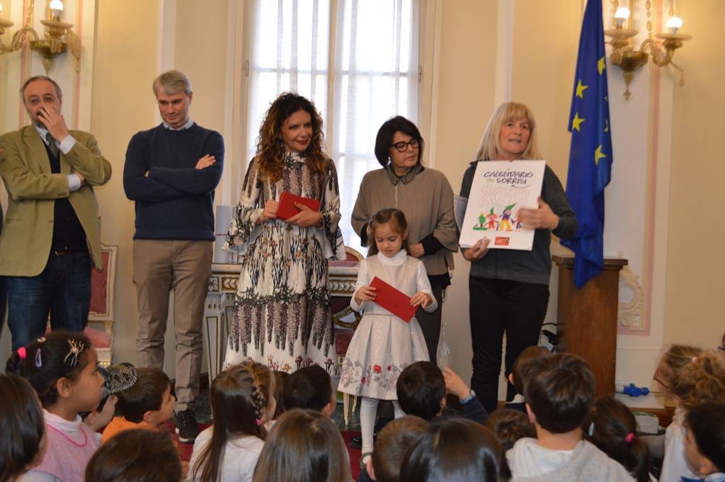 La premiazione per il Calendario dei Sorrisi