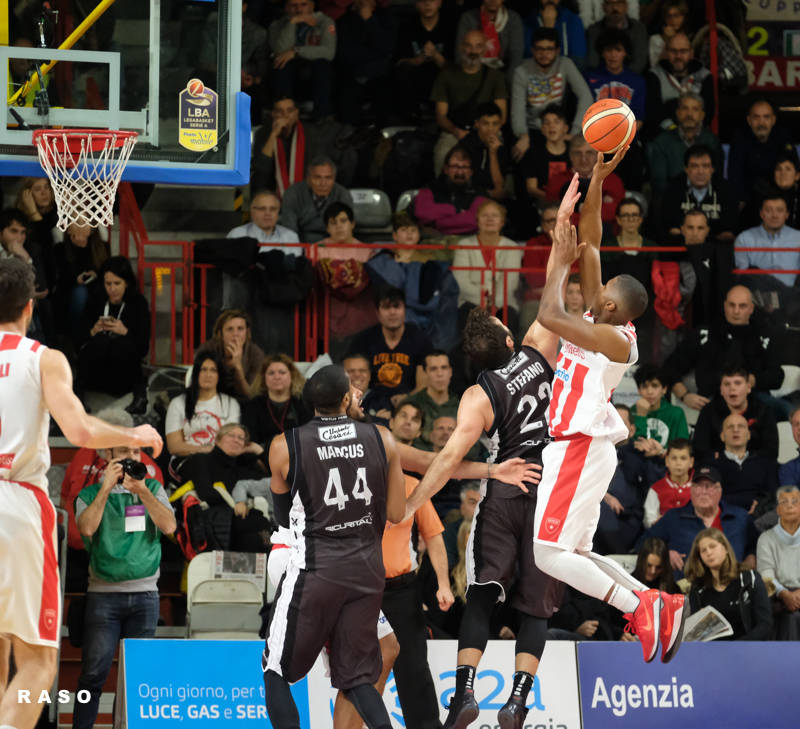 Openjobmetis Varese - Segafredo Bologna 85-90