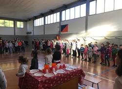 Festa di Natale alla primaria Locatelli di Varese