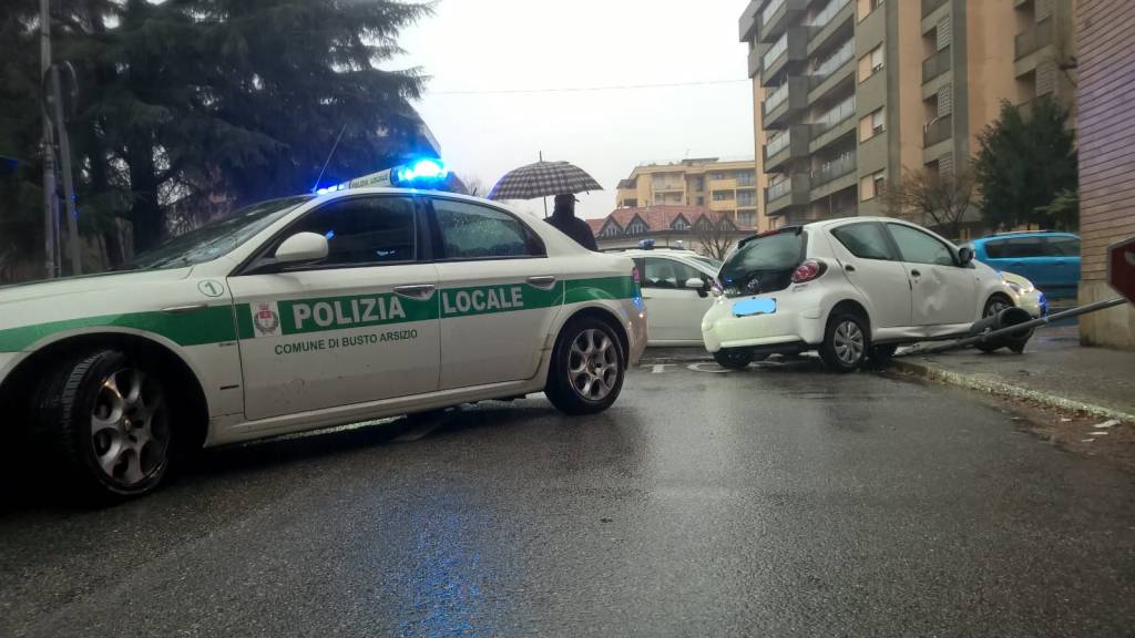 incidente viale diaz busto arsizio