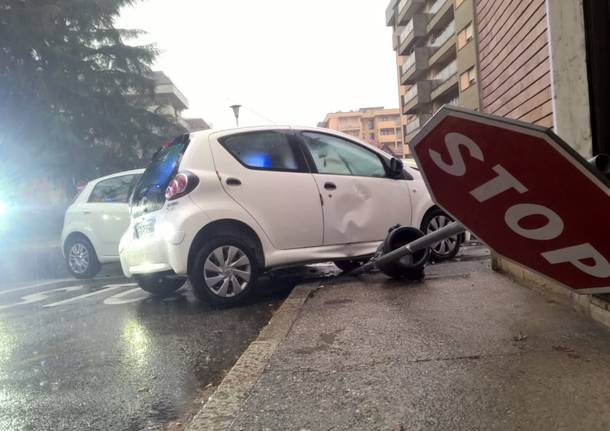 Carambola su viale Diaz a Busto Arsizio