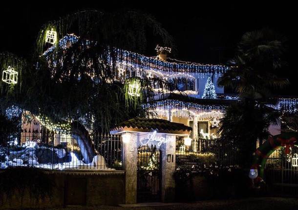 ispra natale casa lucine