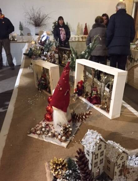 Legnarello Mercatino   Natale 006