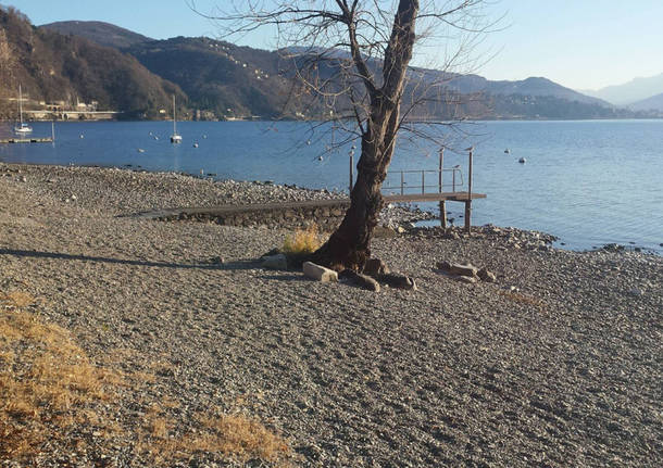 Maccagno: la spiaggia “nuda”