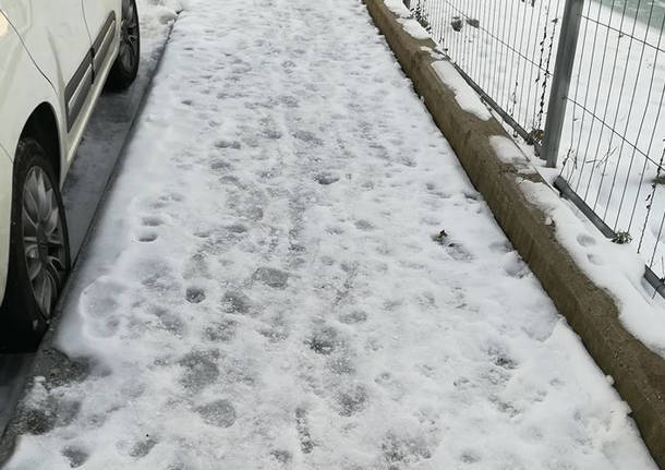 marciapiedi neve ghiaccio