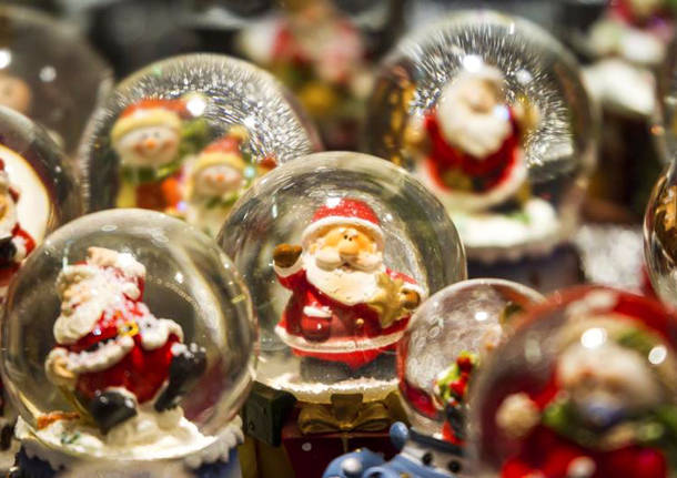Aspettando Natale Tra Luci E Mercatini
