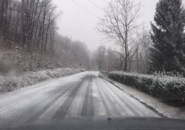 Neve a Dumenza, primo dicembre 2018