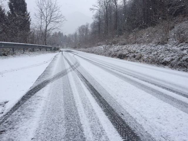 Neve a Dumenza, primo dicembre 2018