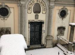 Sacro monte imbiancato dalla neve