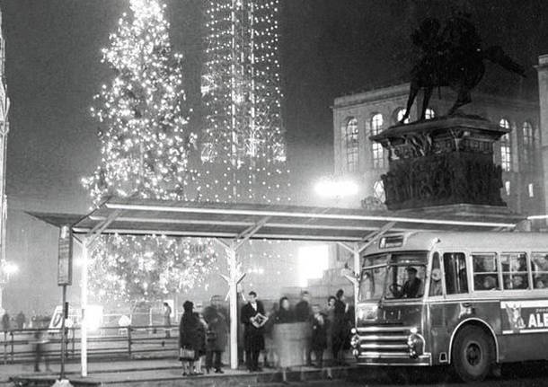 Foto Di Natale Anni 60.Il Natale A Milano Ieri E Oggi